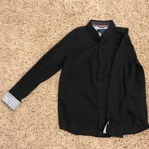 Men’s Cody James Black Button Up!